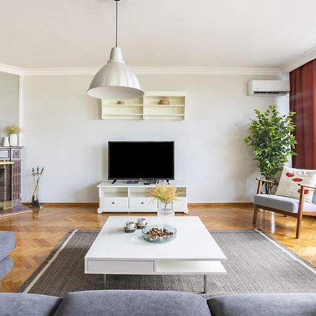 Apartamento Spacious Flat Near Caddebostan Coast Estambul Exterior foto
